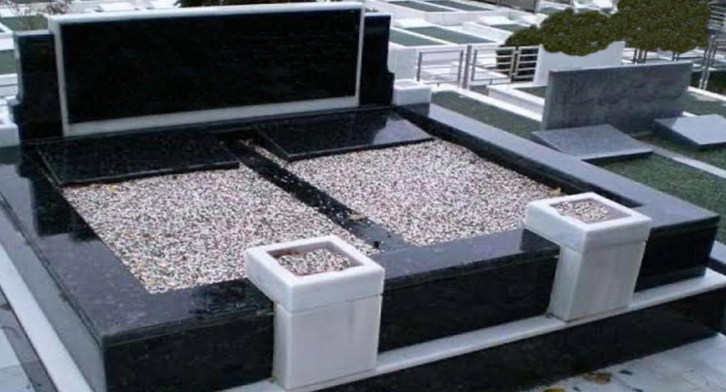 Mezar Çiçekleri